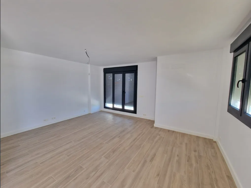 1fab70ee-4a1c-45b1-9866-edc69dae15fc