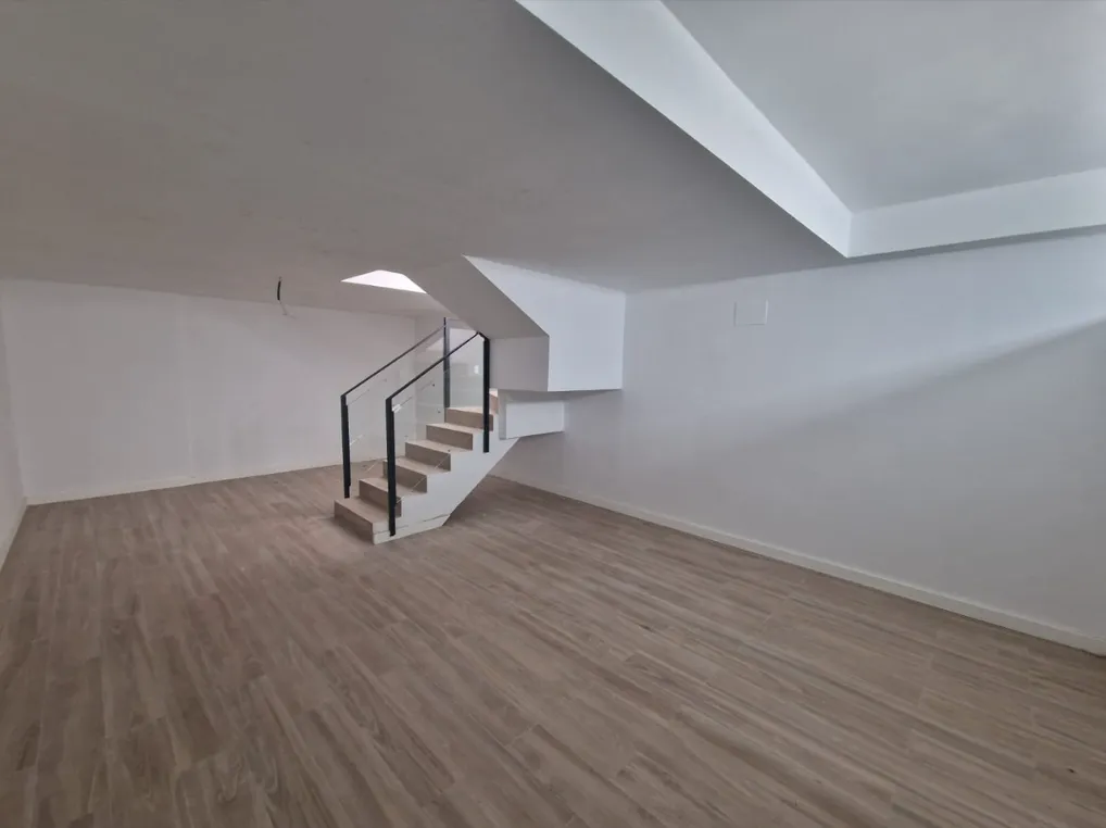 5b26b78c-c65c-4f62-ad13-93d403df36db