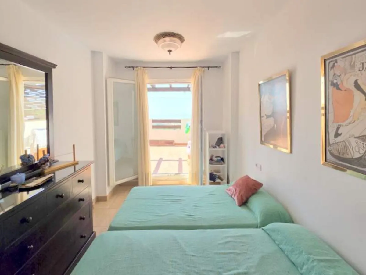 52e046bb-1c15-4506-ab50-8462c12e0f2c