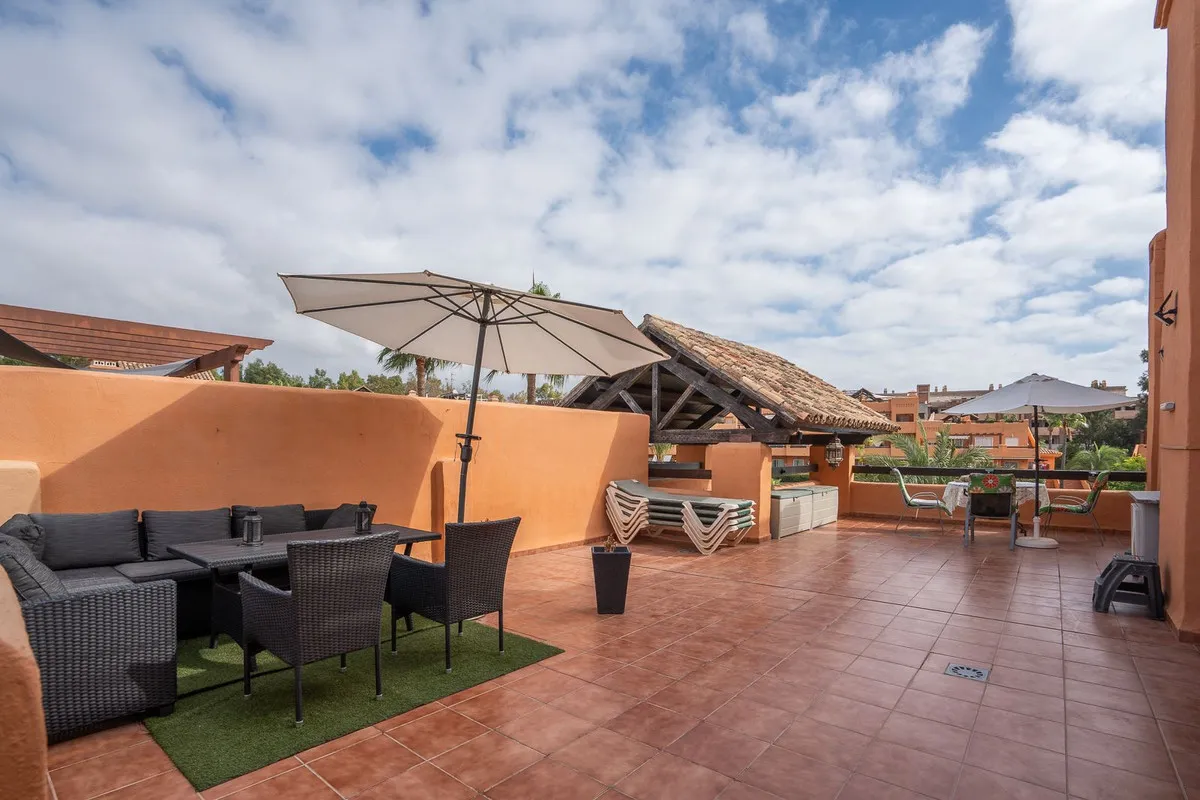 fe0a5d52-3ddd-4123-8517-f83f4e6dd6c3