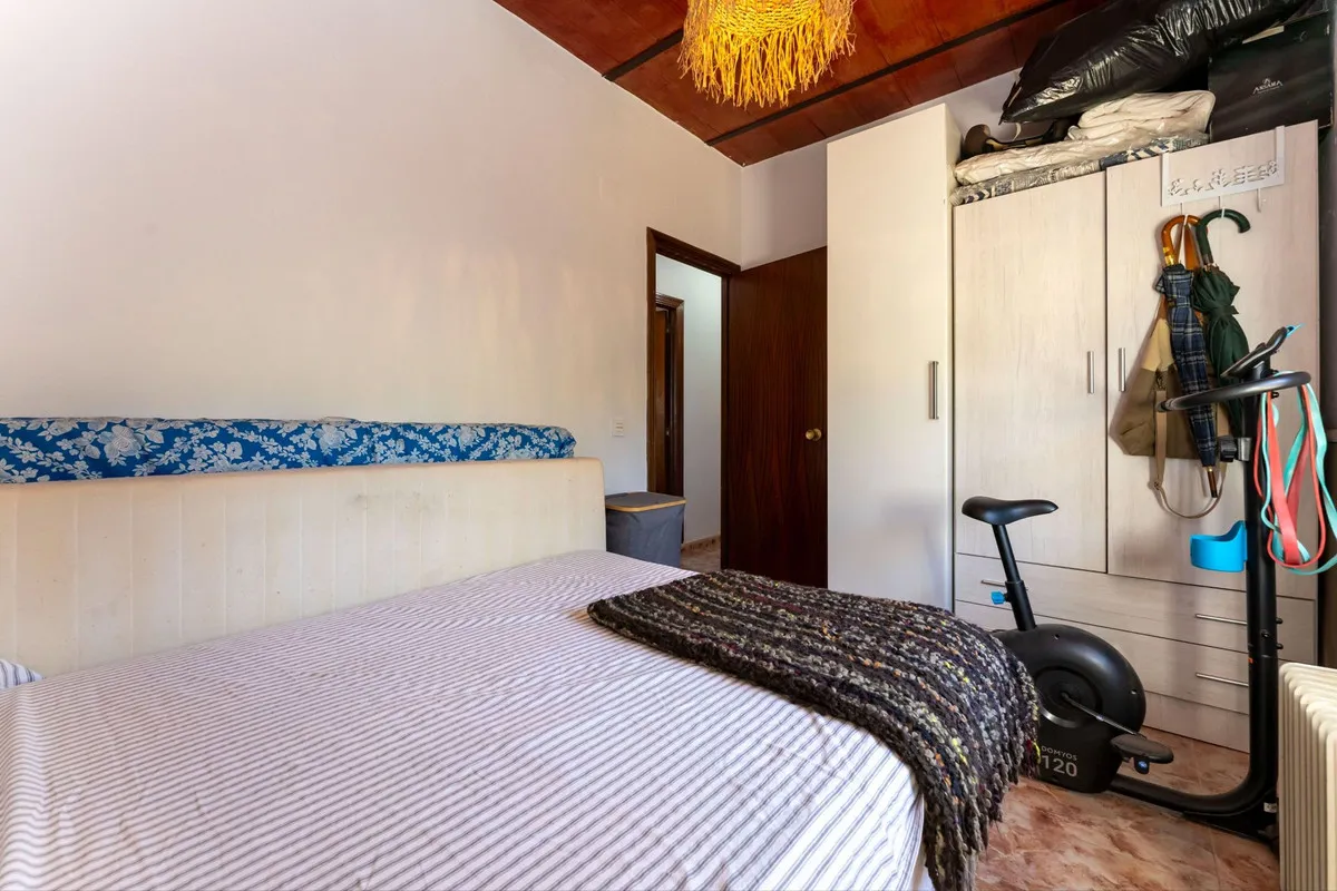 27c10bf5-1d5c-402d-98d4-e1f177867341