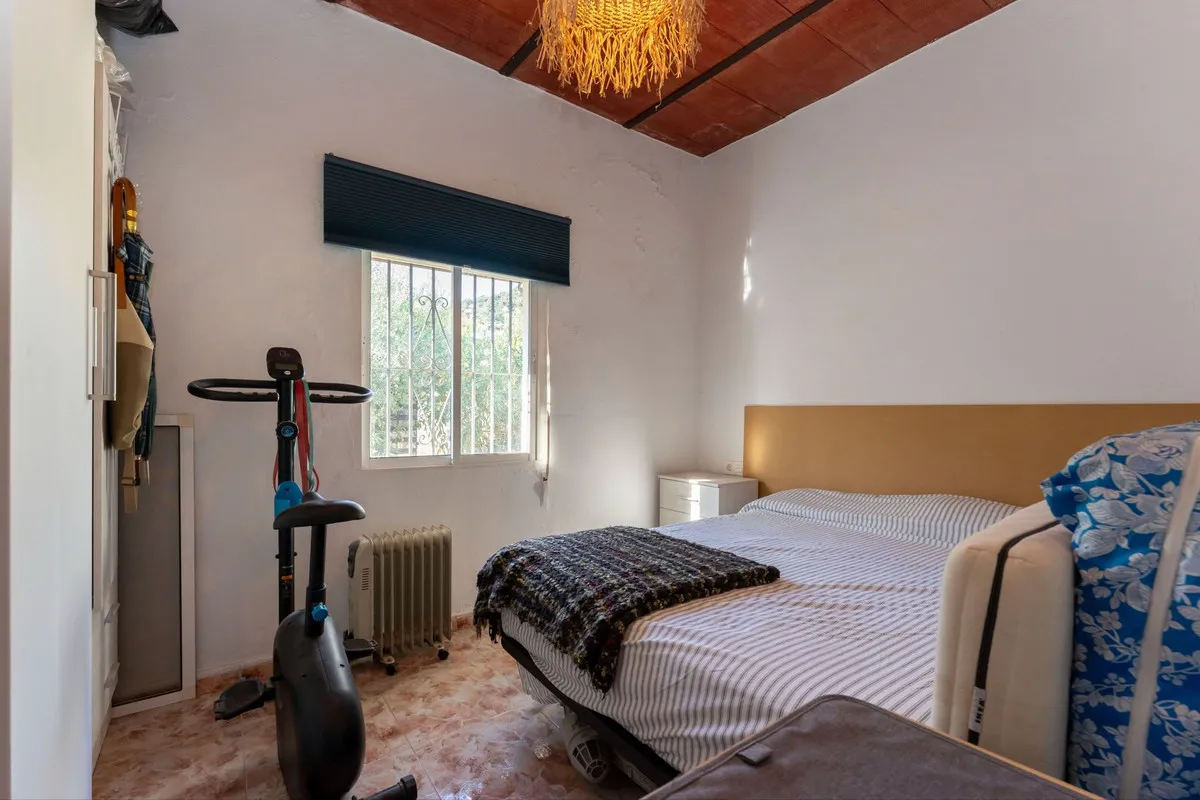 41ac9019-c22b-41d9-9b03-d0b6f5f3691a