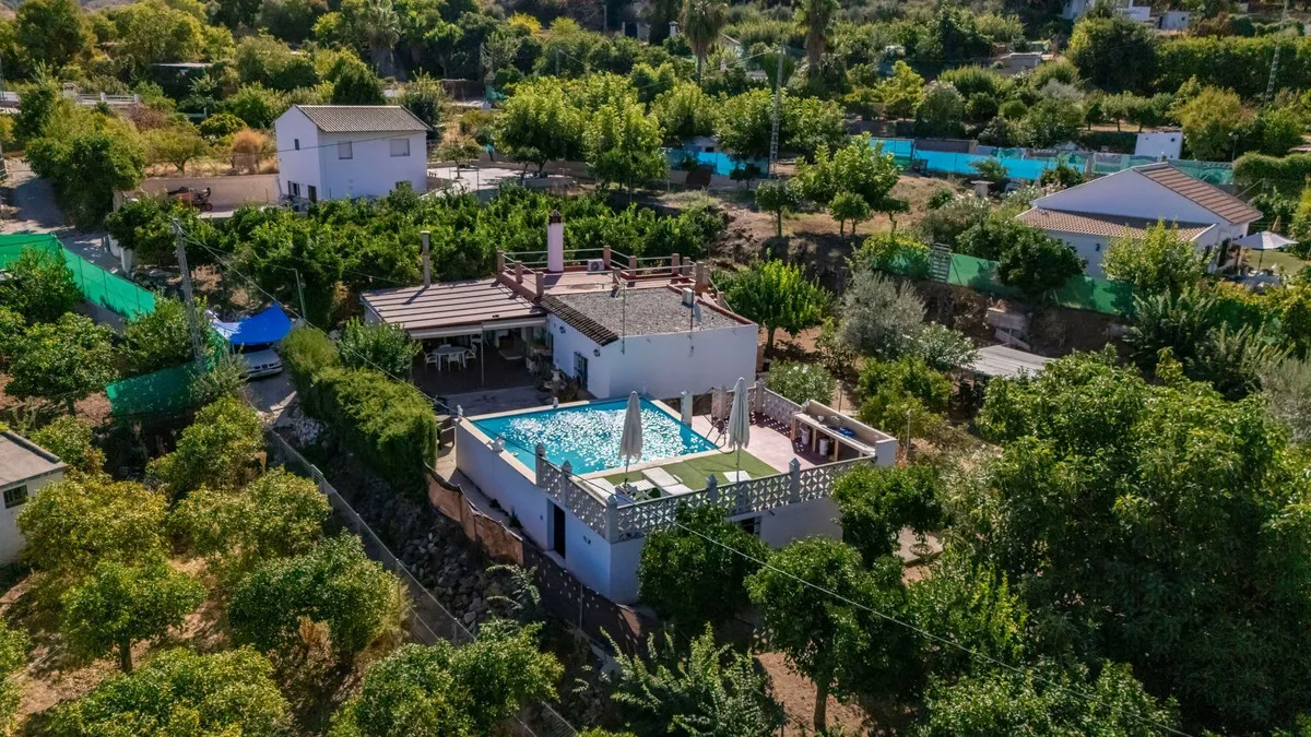 6c8158e7-d785-465b-9f6b-6ae9721ea8fa