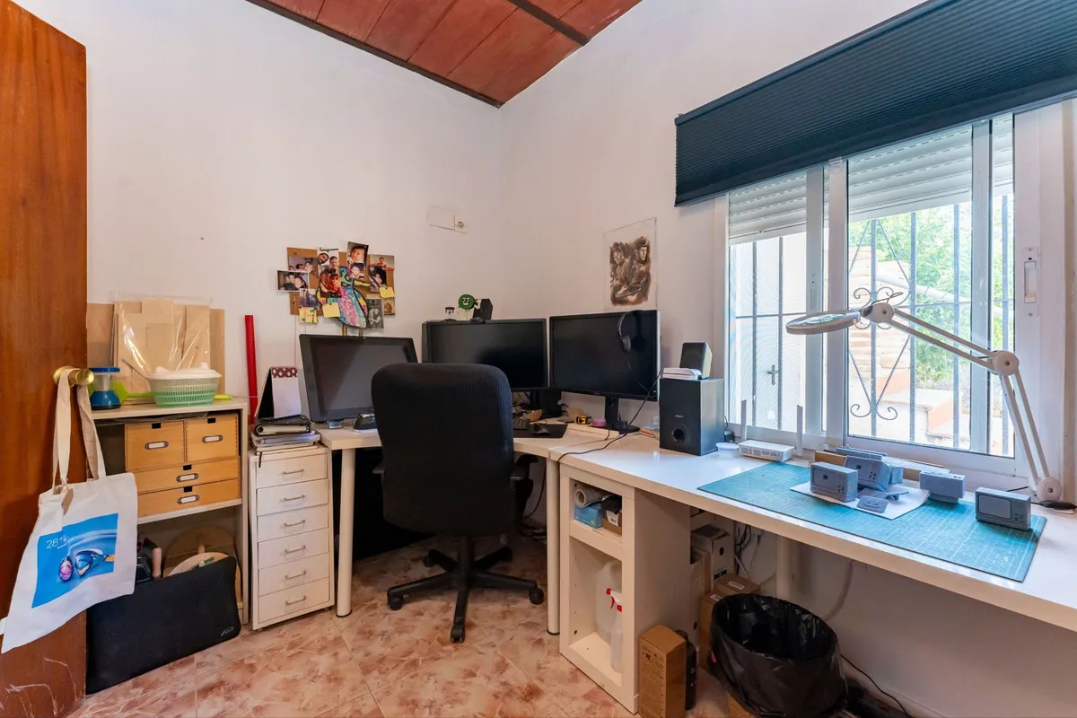 89f9785c-35dc-4258-b9b7-ef3864859281