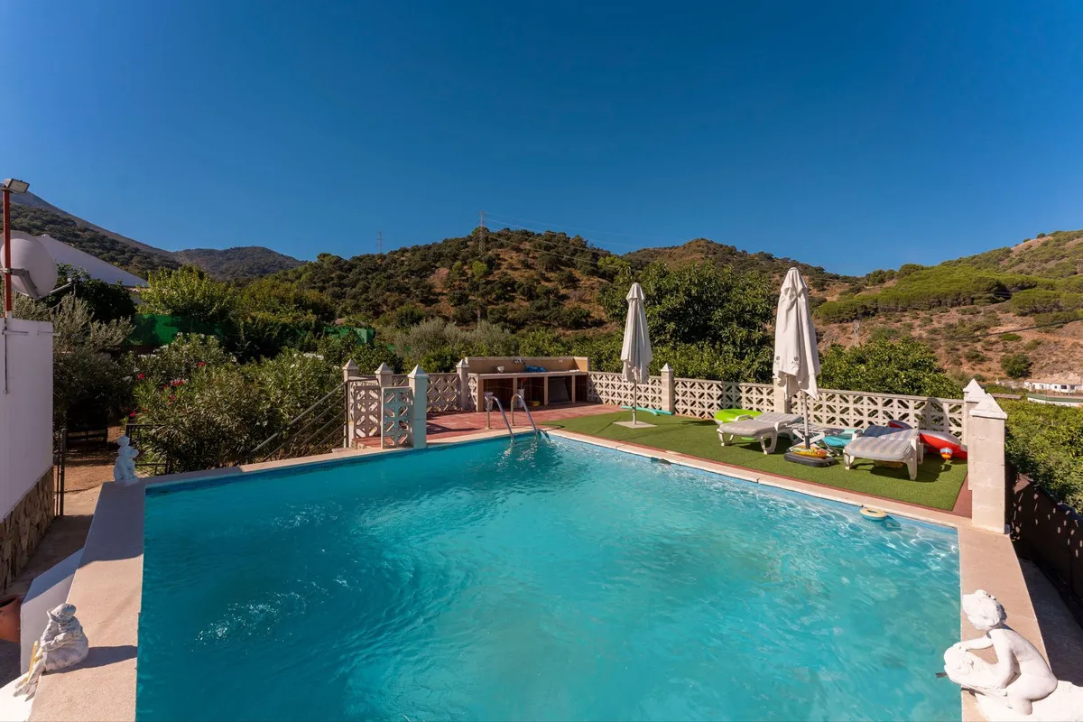 c46a6886-cfa4-495b-9a5c-788a7cef3f13