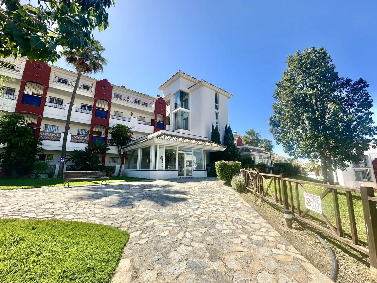 9ba98380-bc50-454e-b589-6230fee65663