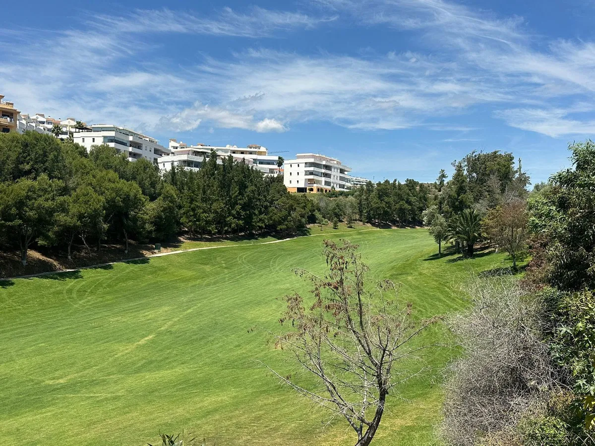 9c6c6d94-4958-4610-b3f7-78c0ce1b42db