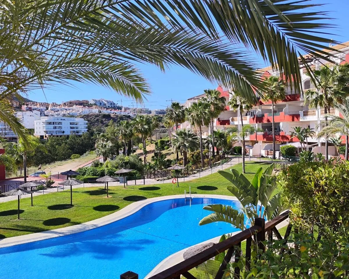 ff55aedb-7177-4ddd-b5ef-473137c86744