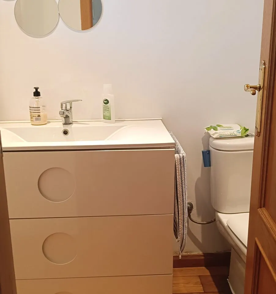 027a7f6c-cf52-48ed-987e-3d8052a3327f