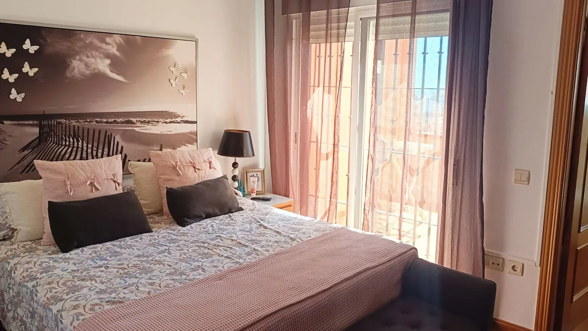 48d63e43-ca7e-4f82-acf3-c03e09c3bc76