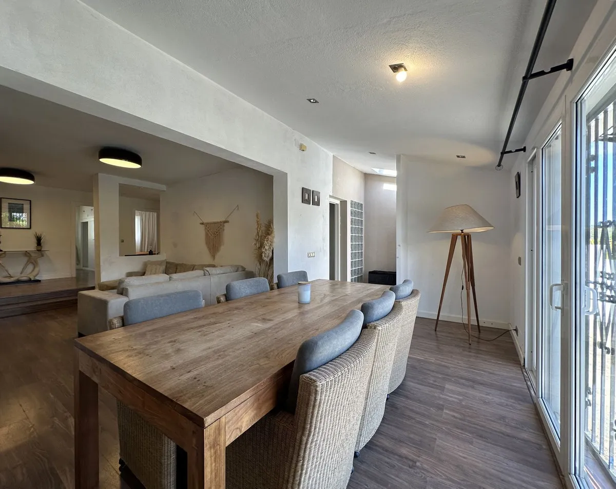 095f0da0-8e7b-450a-ad7f-30d3ec4b4466