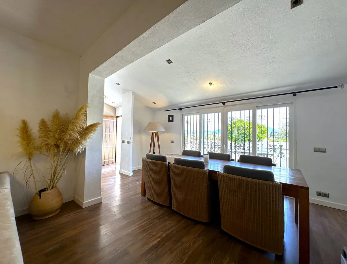 dacefca8-a726-4cf5-a4d6-1234387d62e7