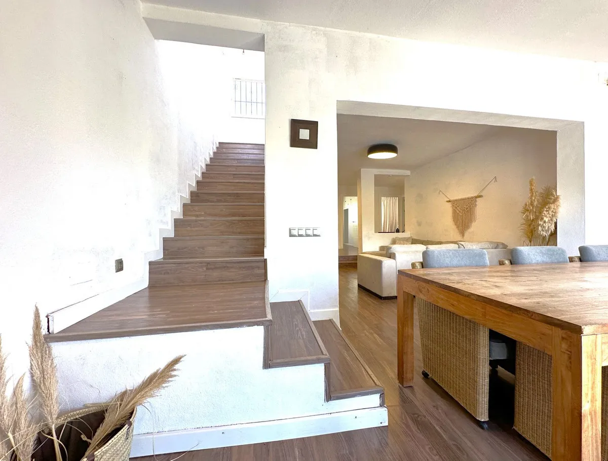 f1617dce-1682-4e23-b22f-8d5270c0e2b4