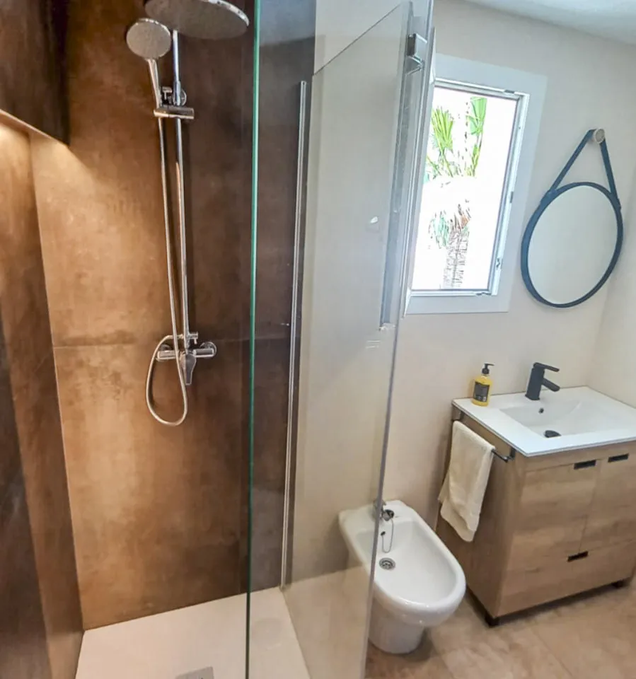 0064a737-bff8-45bb-93a2-38e06eb8fb3f