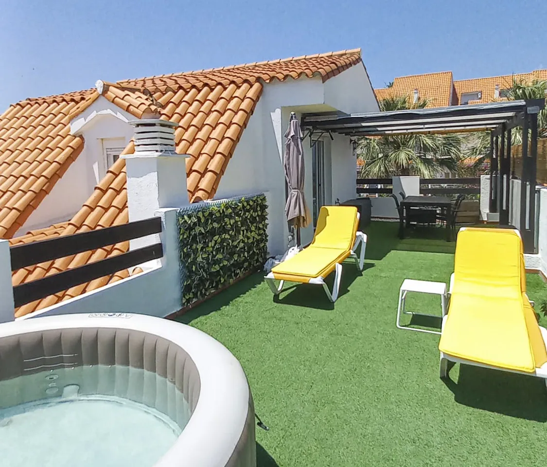 bb907250-97ca-455e-8e88-92f6b3b1df16