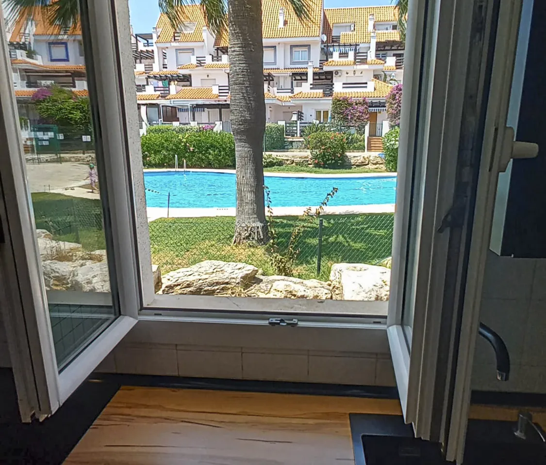 bd3f9d43-1409-40d0-8bd9-64fdd2493eb5