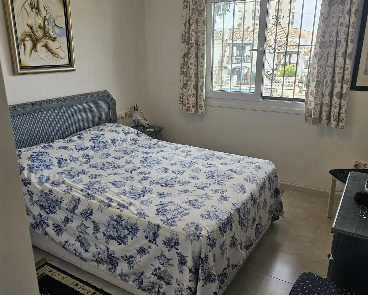 0dc4c7d3-a1e5-42a7-b7bc-1259732da4e2