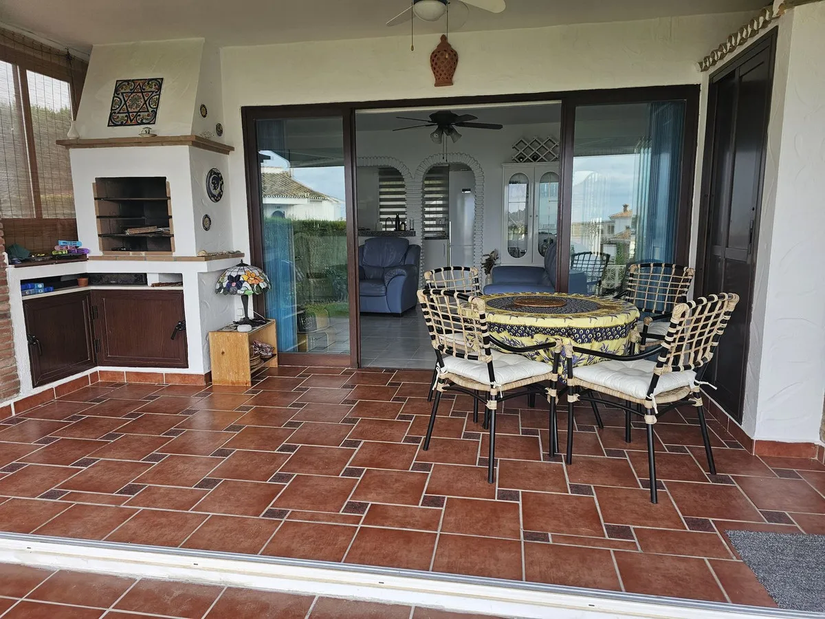 5caeb2f4-c617-4763-8676-907872b163ca