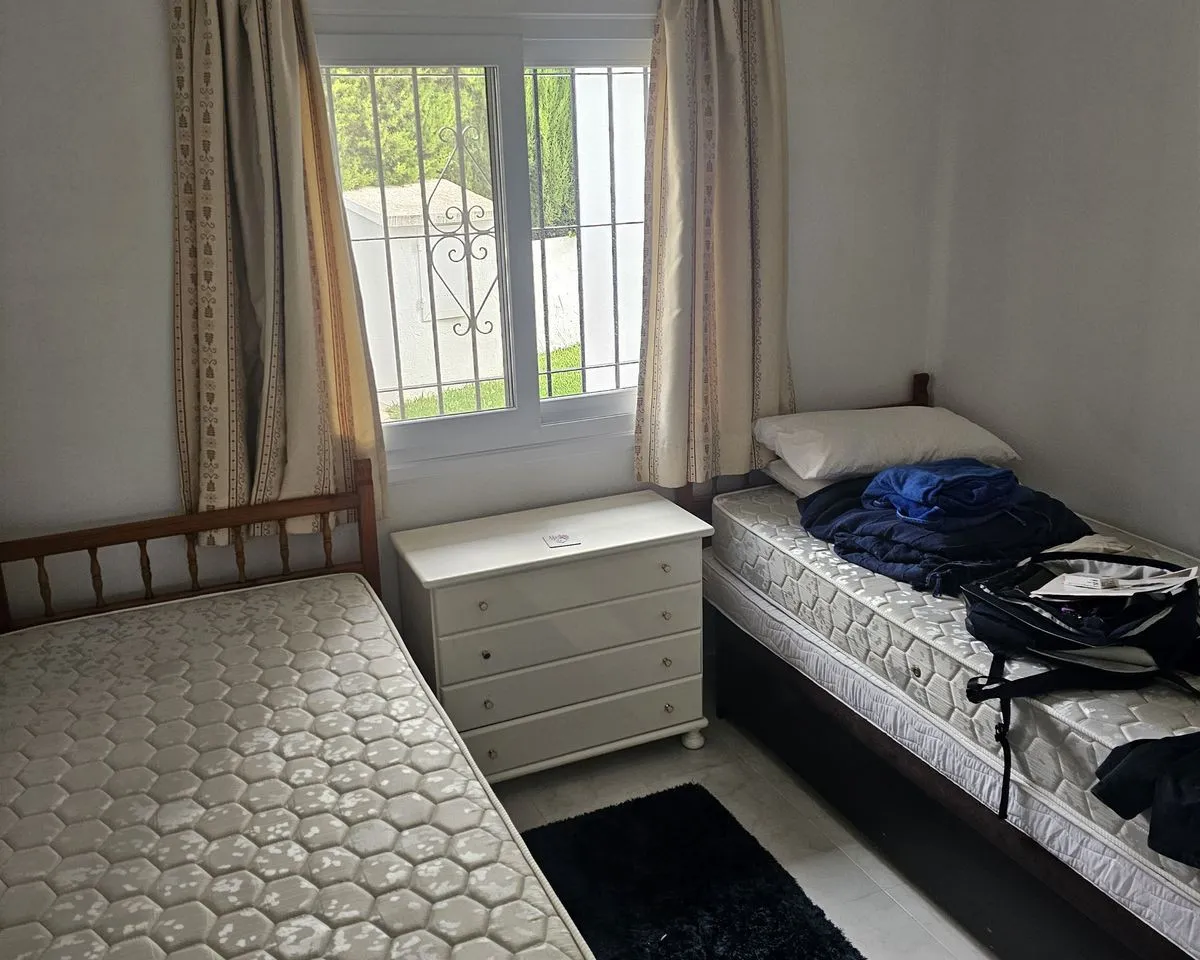 bd498e4a-3e4c-4f15-a9bd-55feddff1489