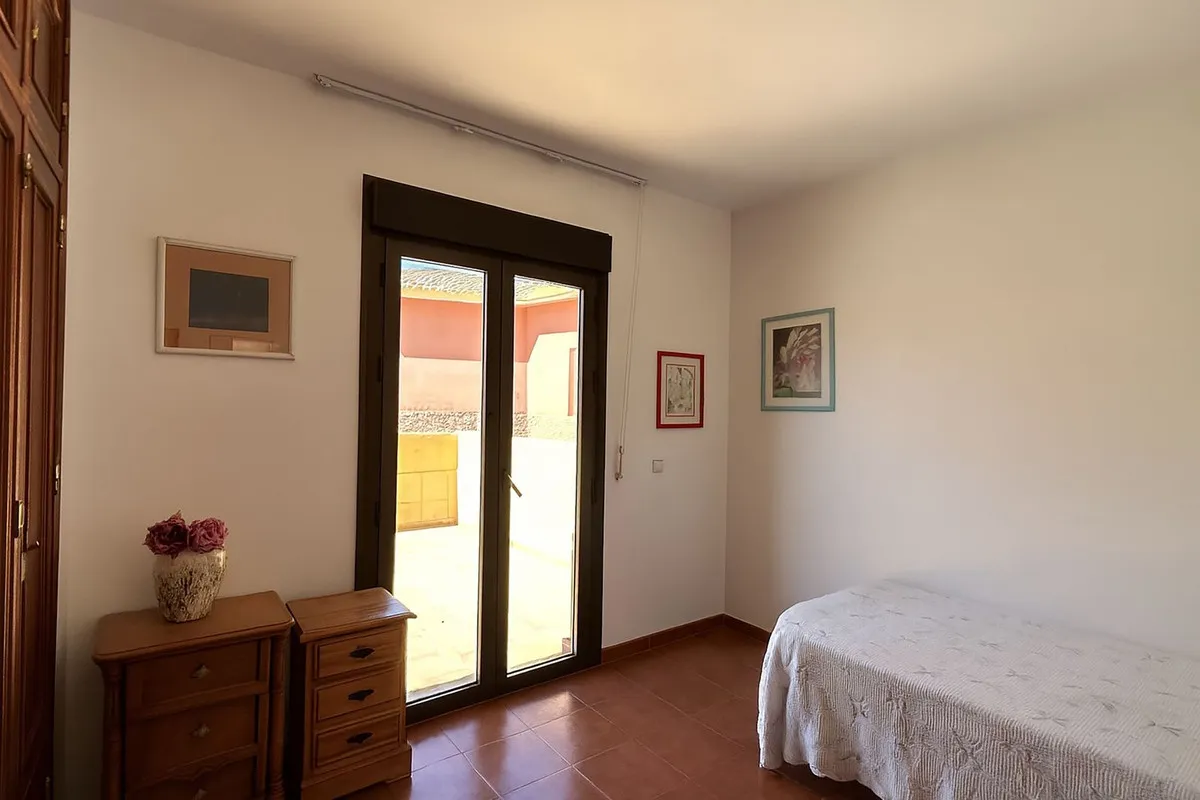 2b2c675c-0781-4830-ab75-7ff4c584c92f