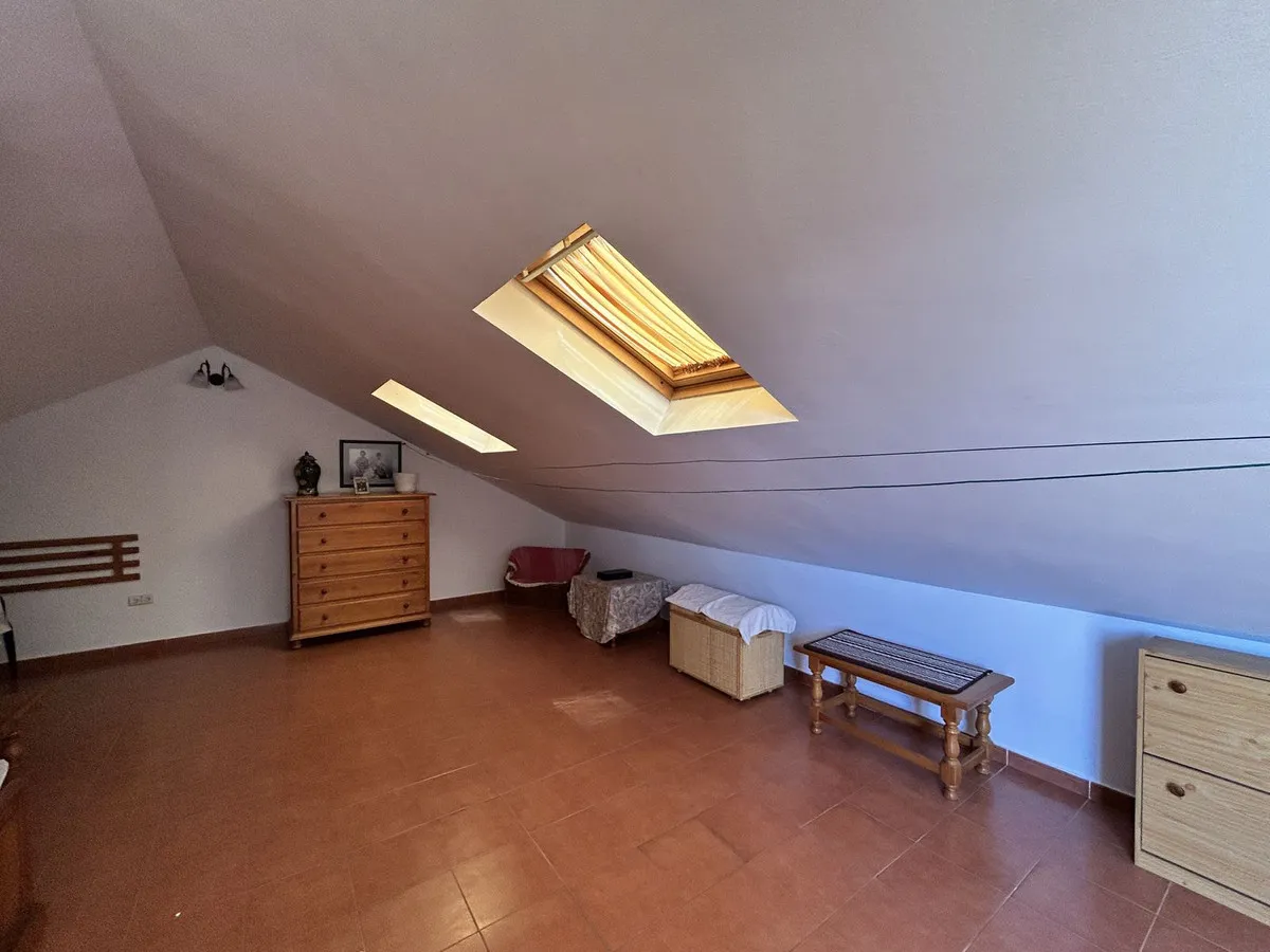 5d7e502d-323a-4d9b-9b38-1e8e7fb4048e