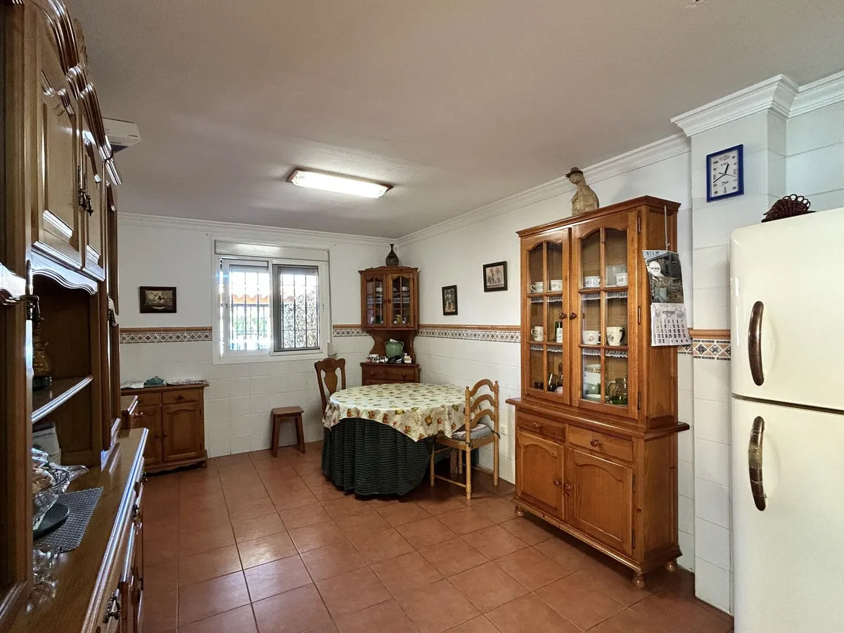 5d9f2d17-149b-435c-a89a-8e34bbd19243