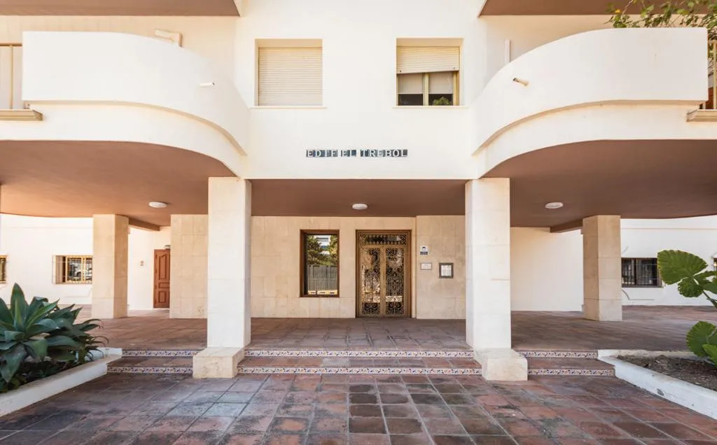 fb666dc4-0f05-4d78-800e-df83ed495502