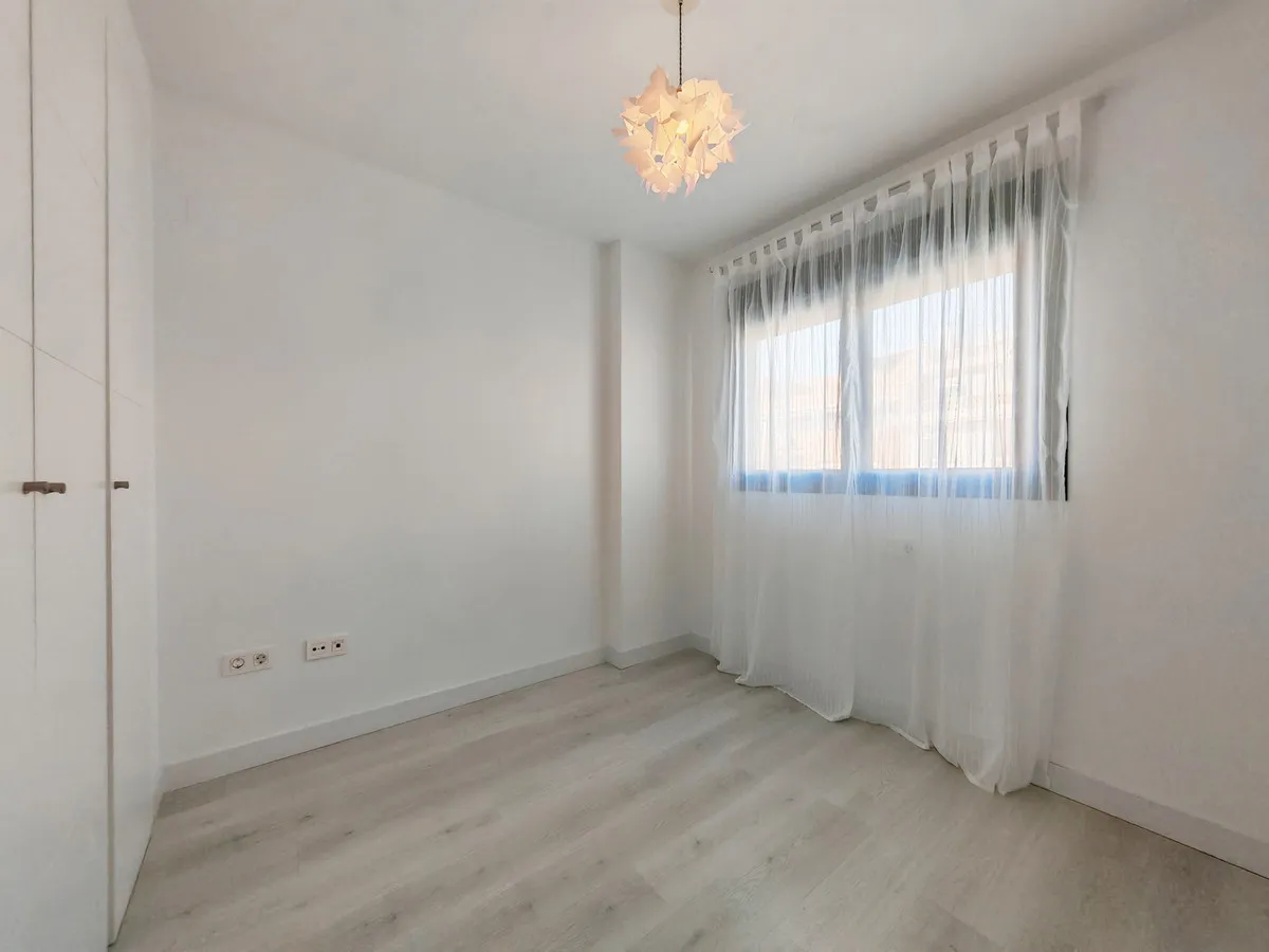 baffcee5-e40b-44ad-b086-b08854afbe59