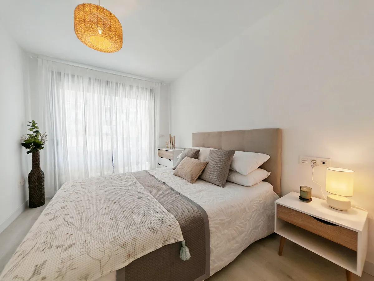 eec29e8a-8586-4ccc-8435-914ea7c10792