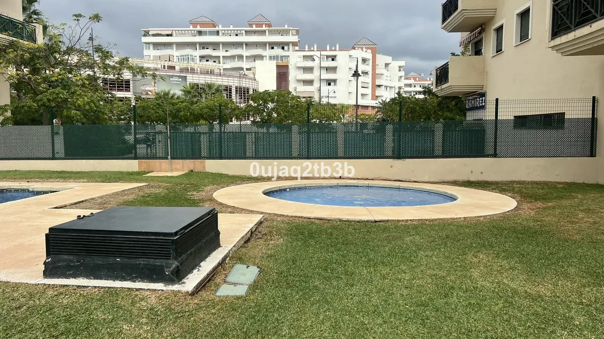 0392a86c-9e25-44e2-8ef9-53a1453a8df7