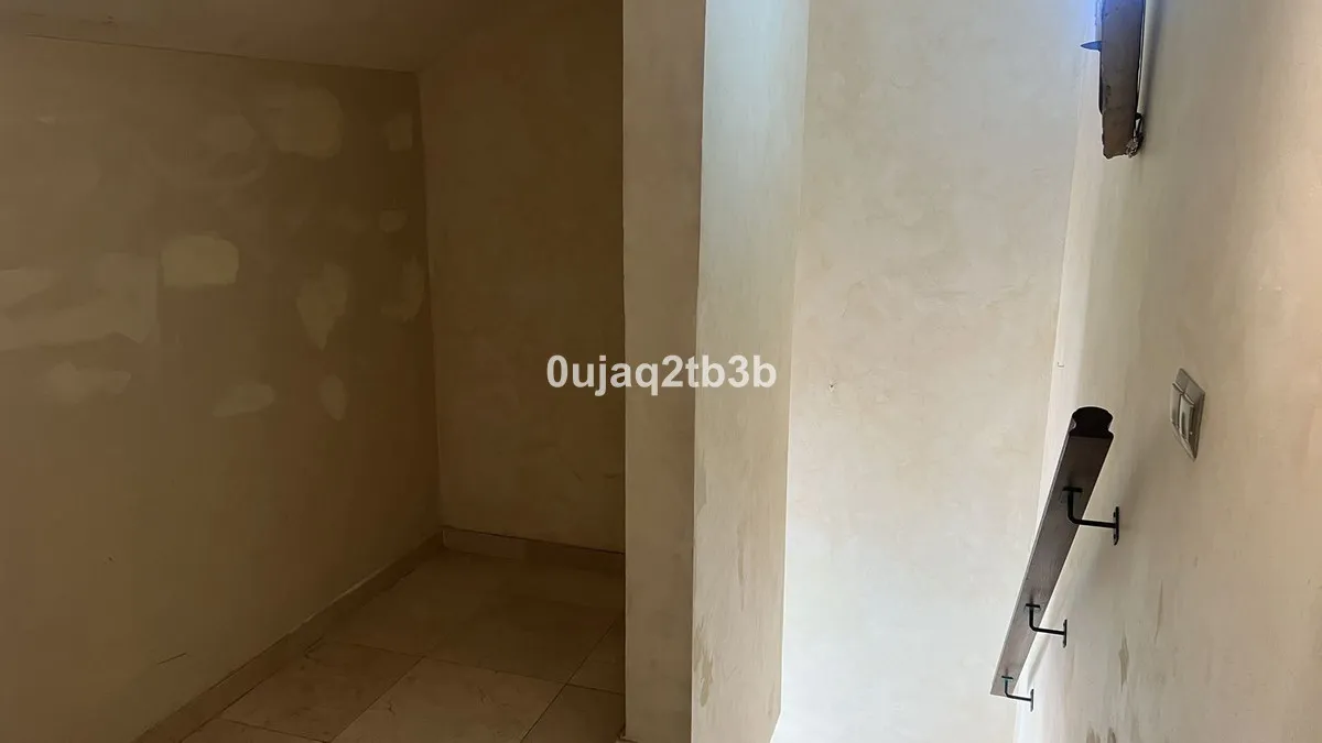 eca108ae-c149-4a24-adb7-180d7df36b9f