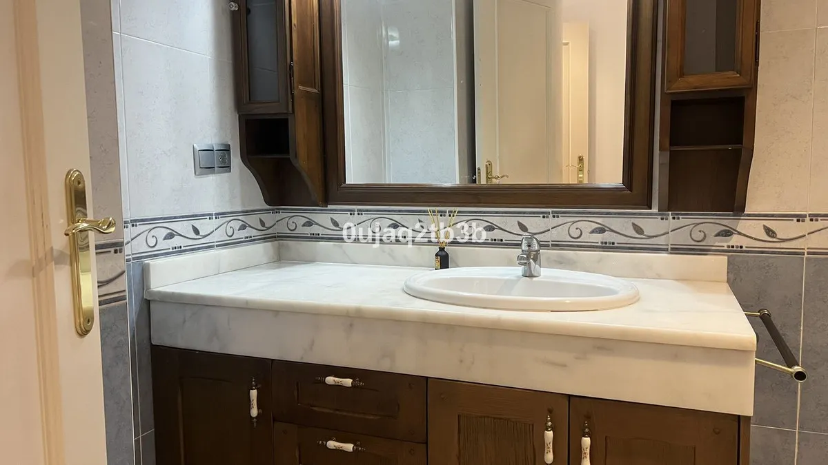 f931ba24-e153-4643-865a-25abf585e93d