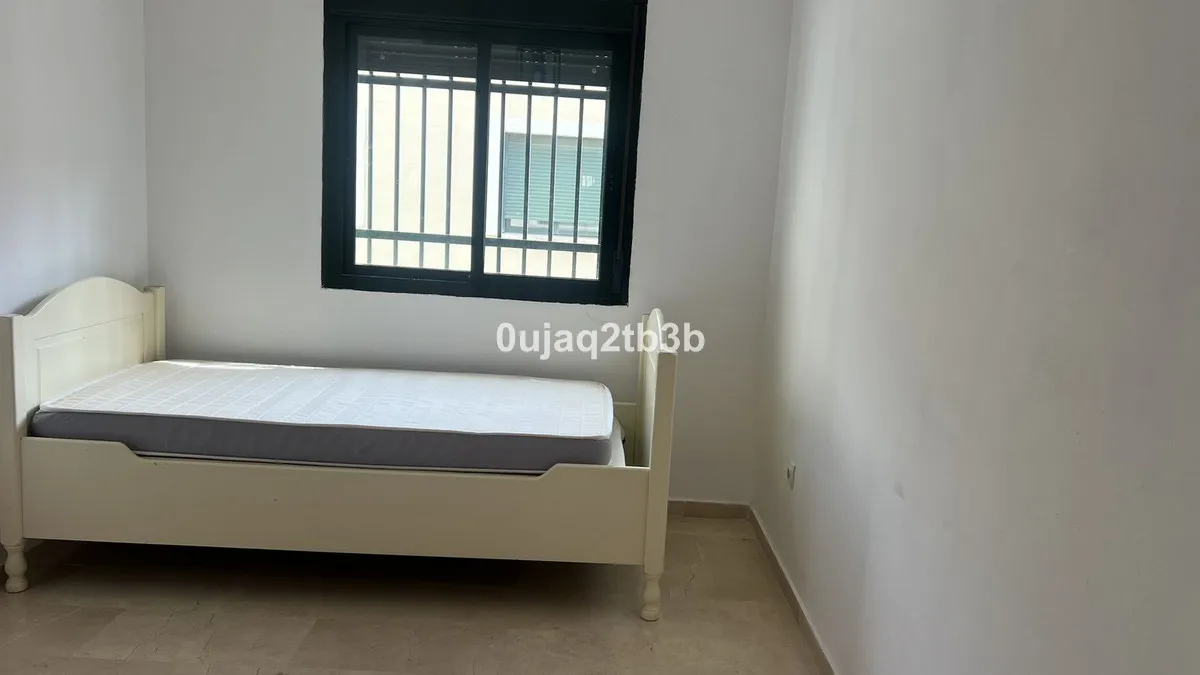 fc4ec936-80f1-4348-9b57-7efd6f3f762e