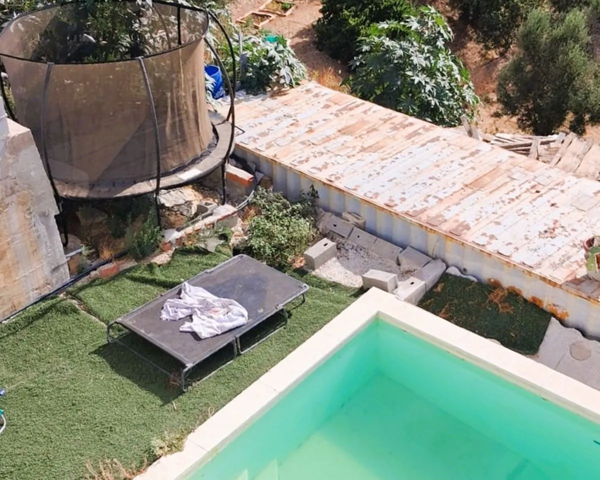 5b1e0975-cd65-48cc-8b26-e5661787d3f5