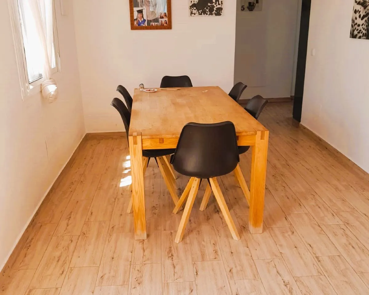 ca8403cf-f730-490c-aa4b-aed684941185