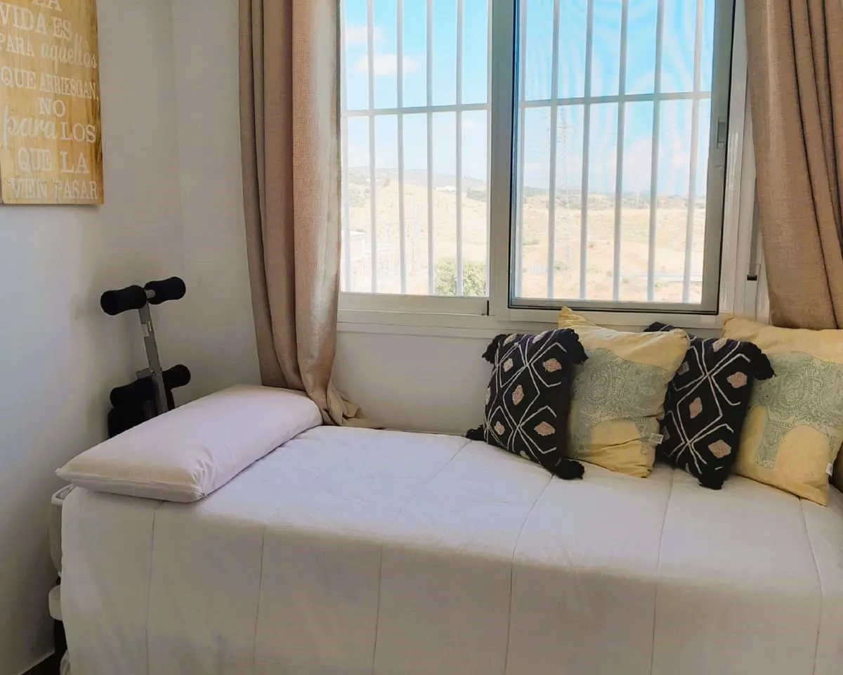 ec55063c-54ca-43b8-9a1b-c2cefce6a411