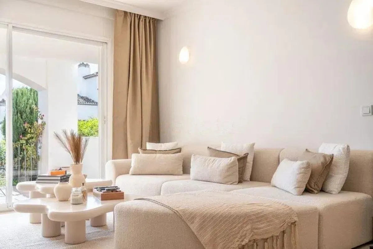 2ba54143-46ac-479c-89c3-24e034d6363d