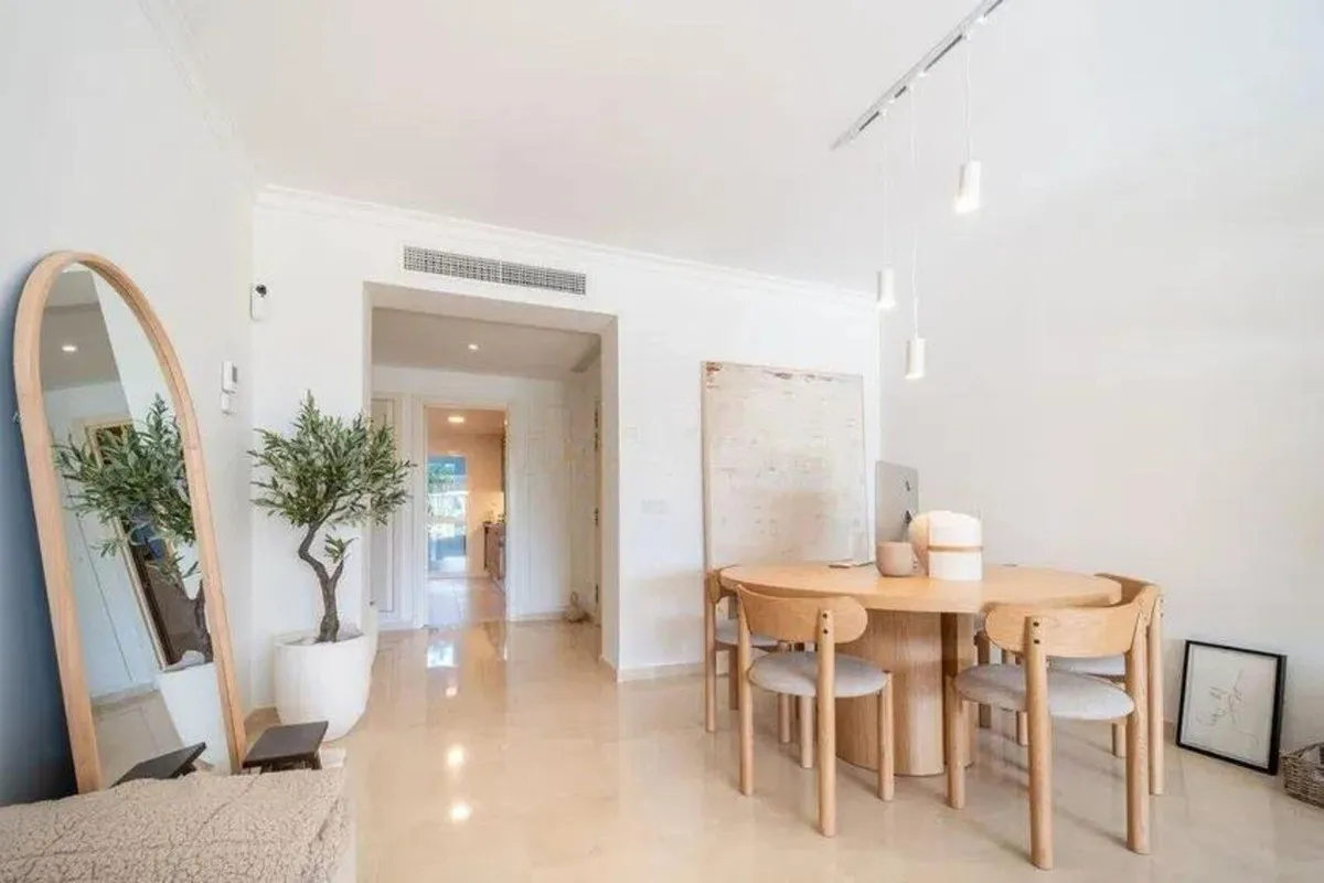 304246e5-3dc5-4761-9140-5338a4d67231