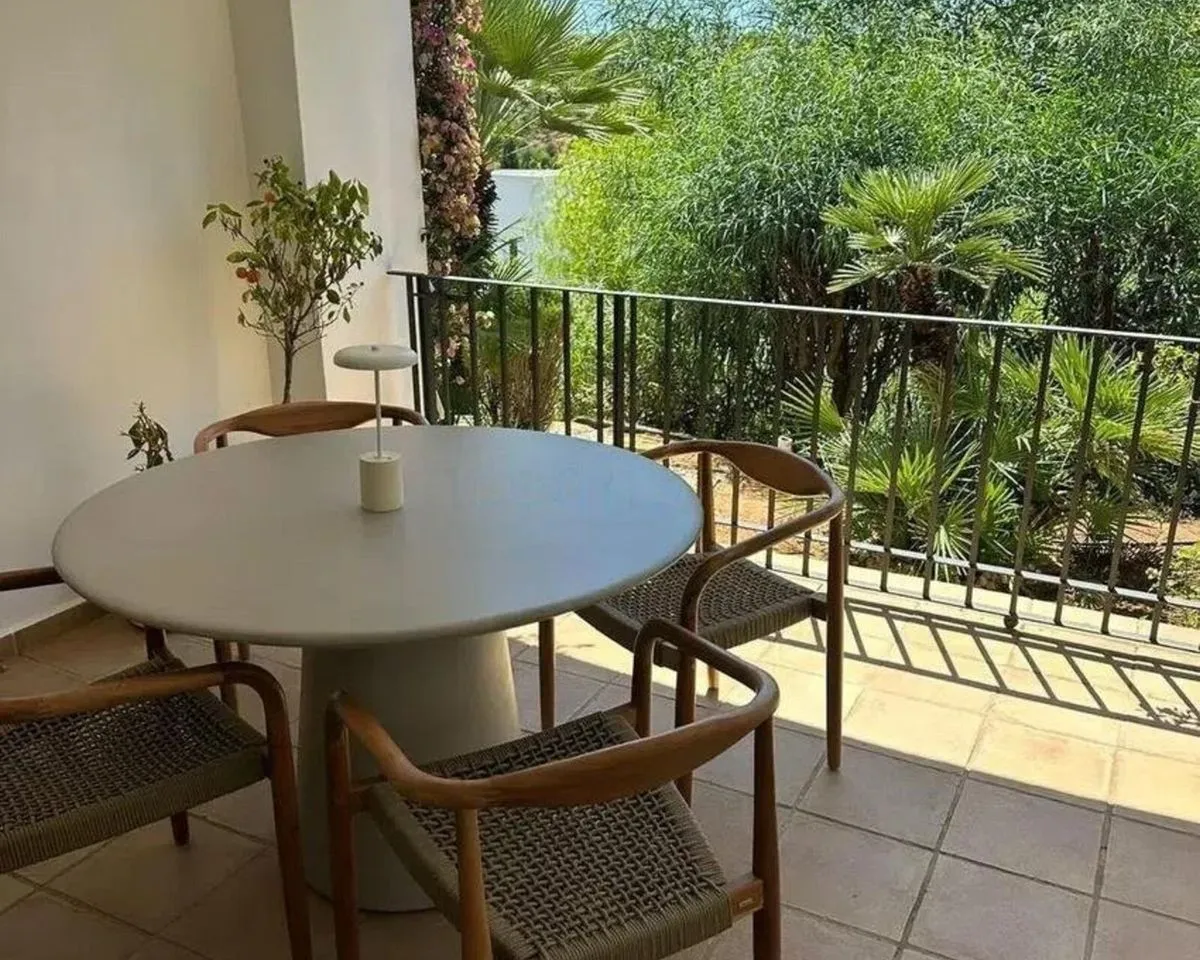 8dde52c7-f45d-4473-8978-77784c5229d2