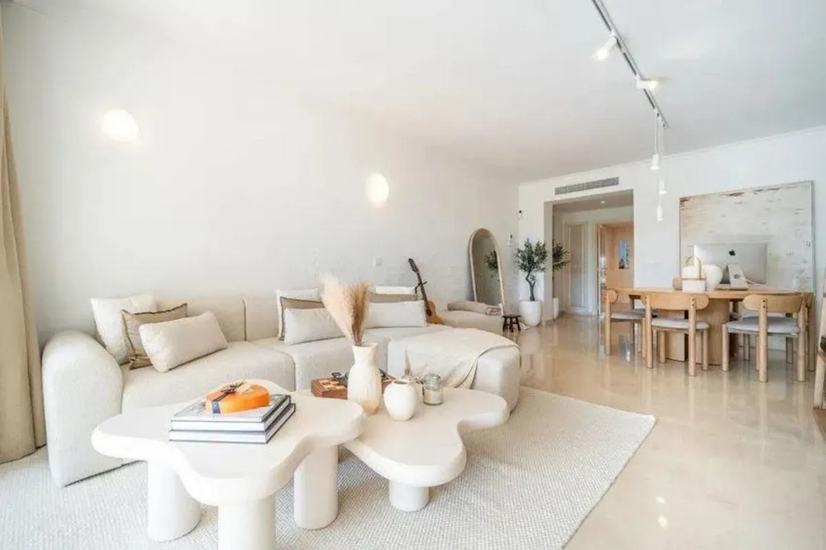 e9f5d446-7543-41c0-9b44-6332e0ef9e97