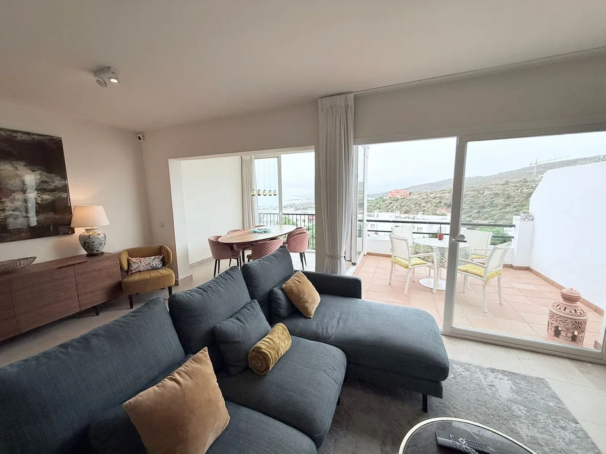 1bfbb0f9-770b-4635-8d36-acc2dd4e0c9b