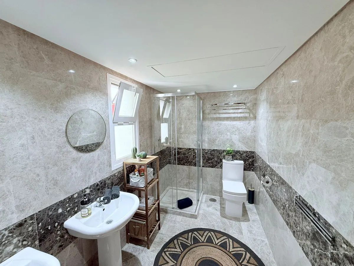 6900fc09-a3cf-47ea-9d5f-24e58cf0c4c8