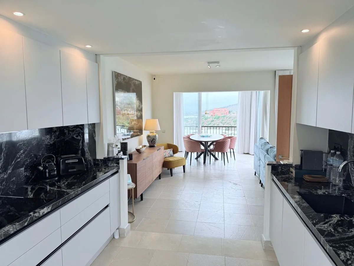 cff473f2-978e-4a5e-903e-ef7cb8cc2153