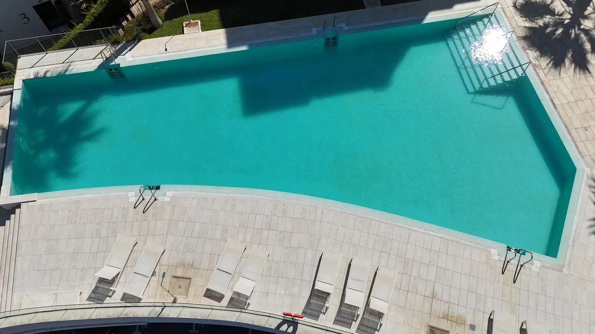 5a76f823-79b2-4d71-80e9-7dec9abe22fd