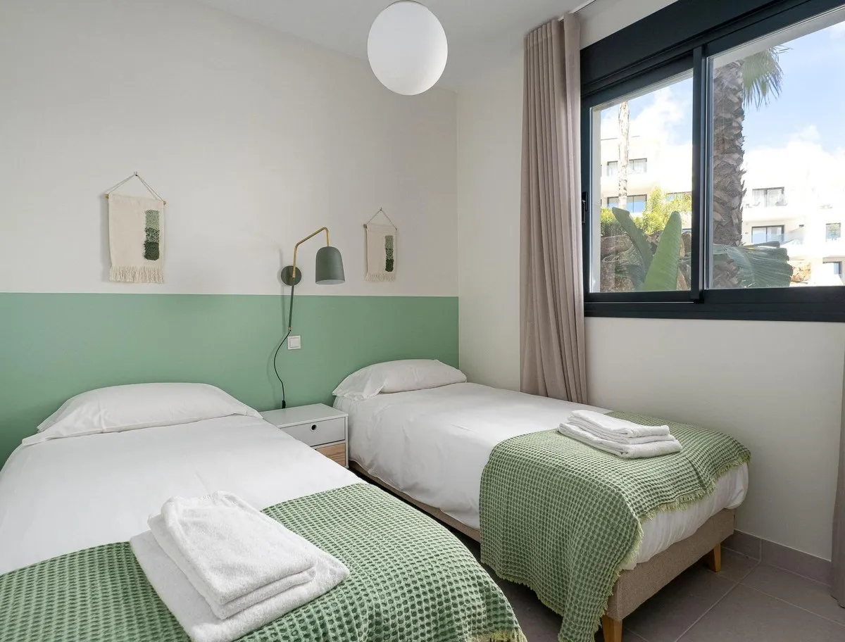 ca0f27fd-7447-4f7d-a314-883e3835bf44