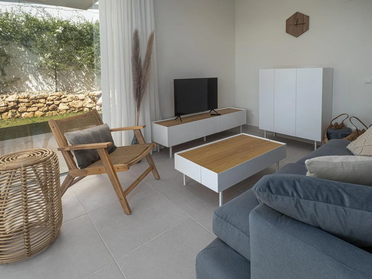 cb0baa94-5cfc-4ed5-a5a6-7316b9995be9