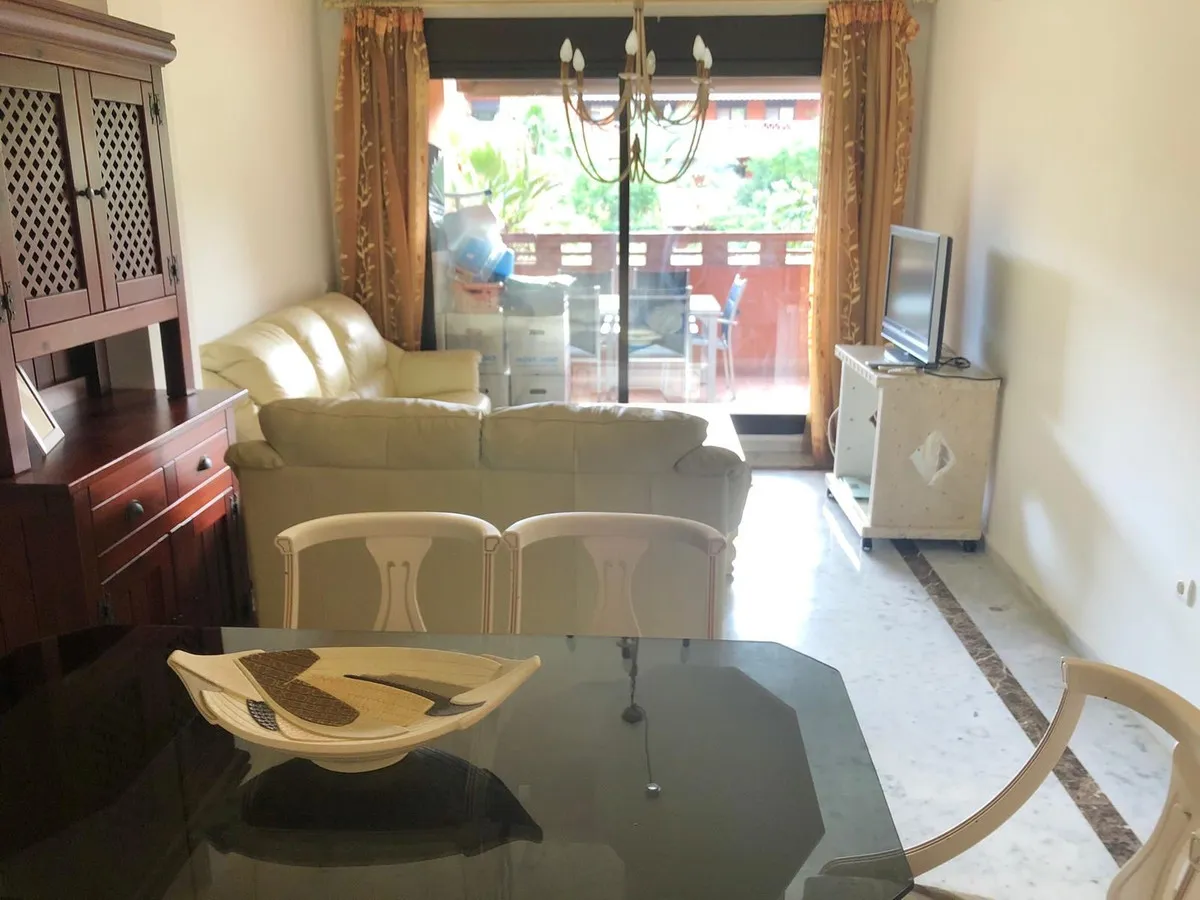 6c027941-52d0-46a8-8319-e02b37704a82