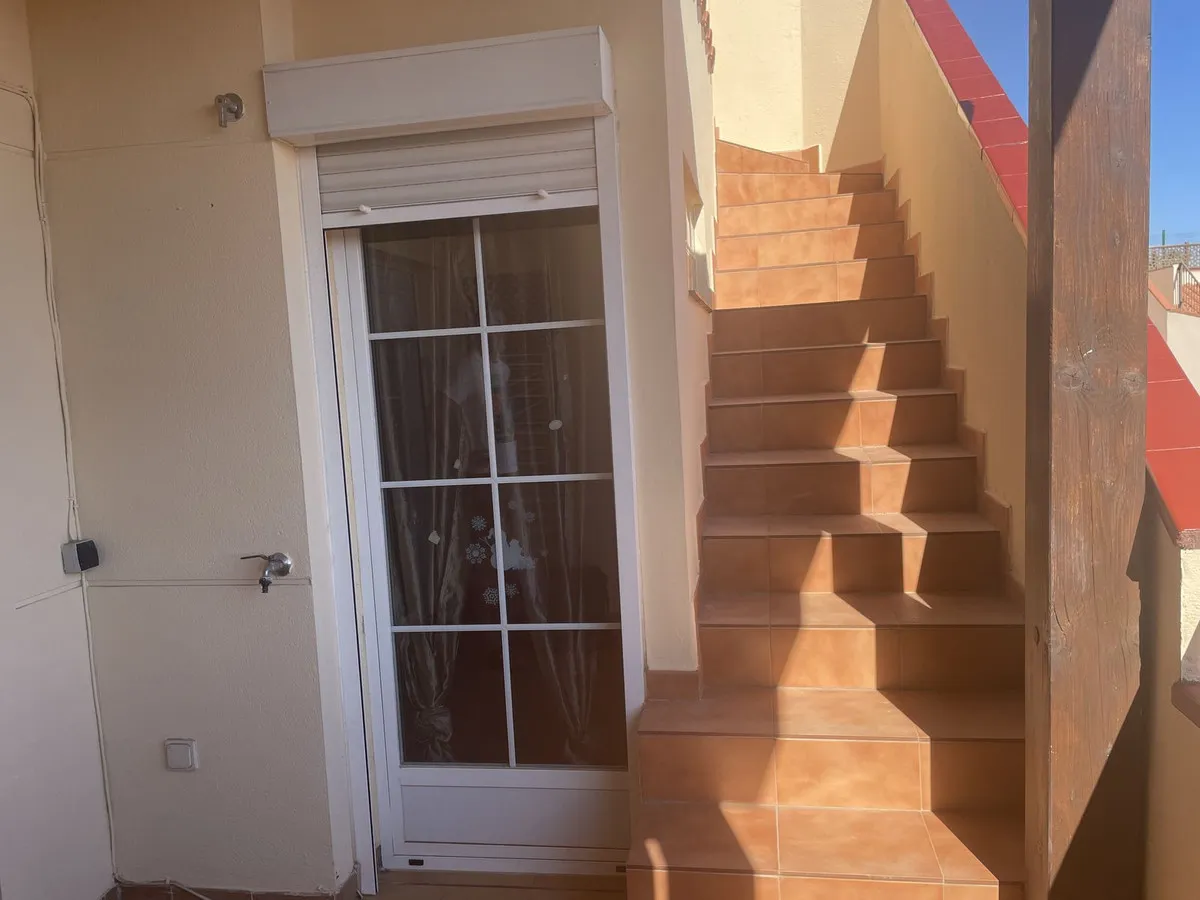 71789b78-568a-4dd0-847d-e93e7bd4171c