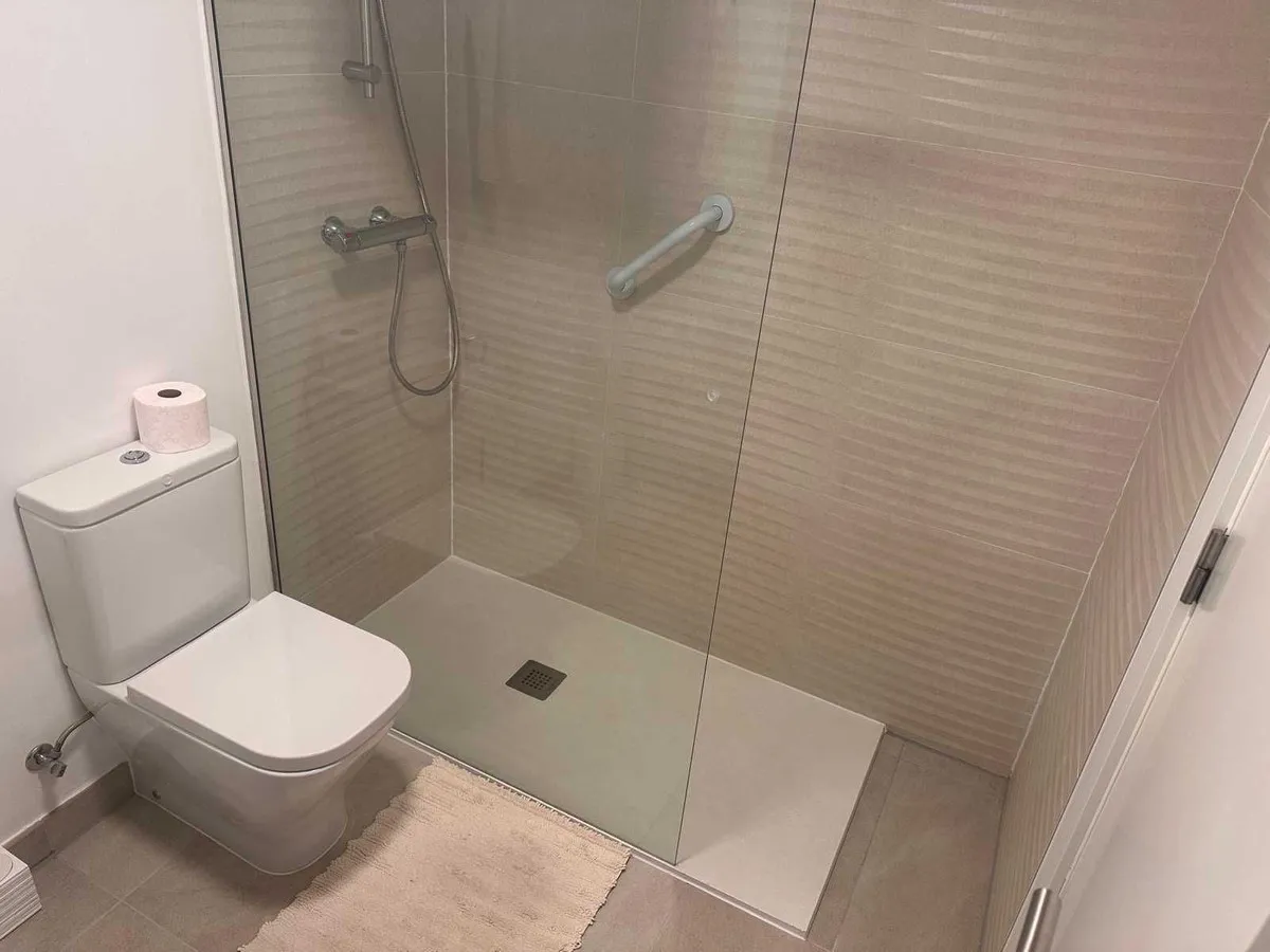 37f97572-730d-4a29-8636-41cd5df5b98d