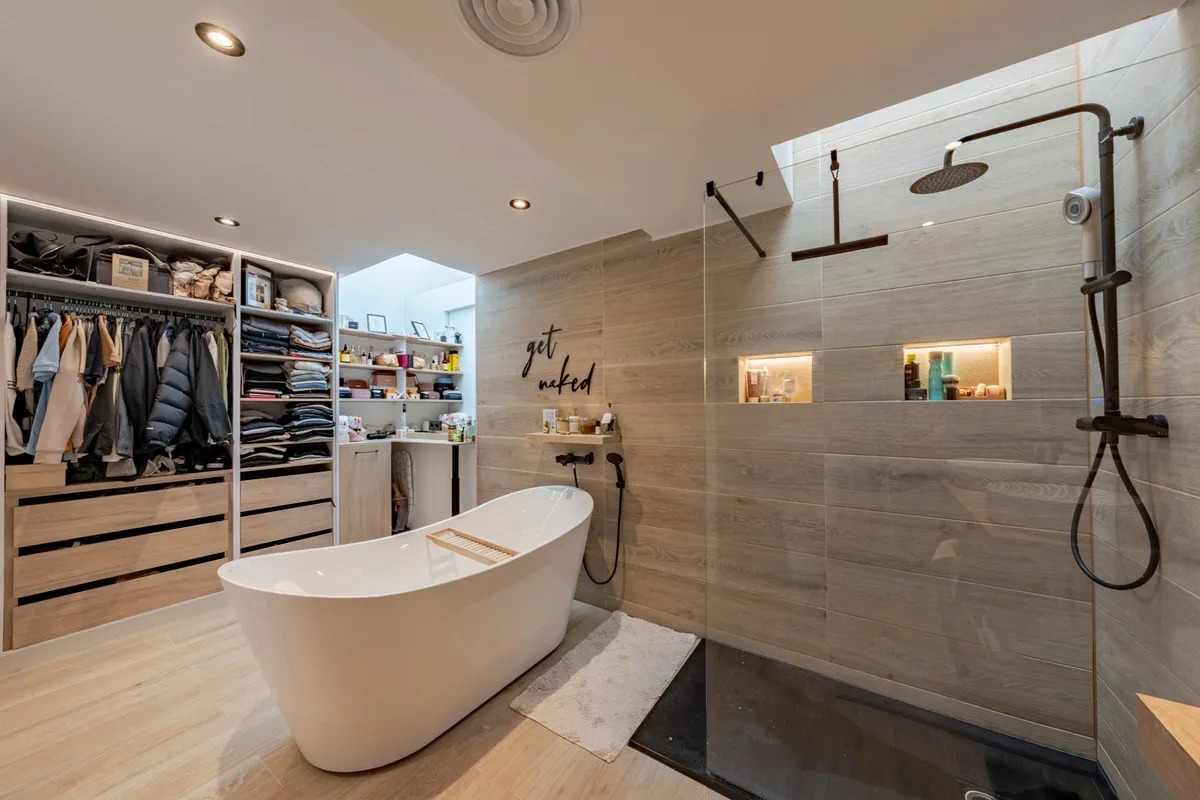 d450a029-daa5-45d8-b9b0-544b42ddc057